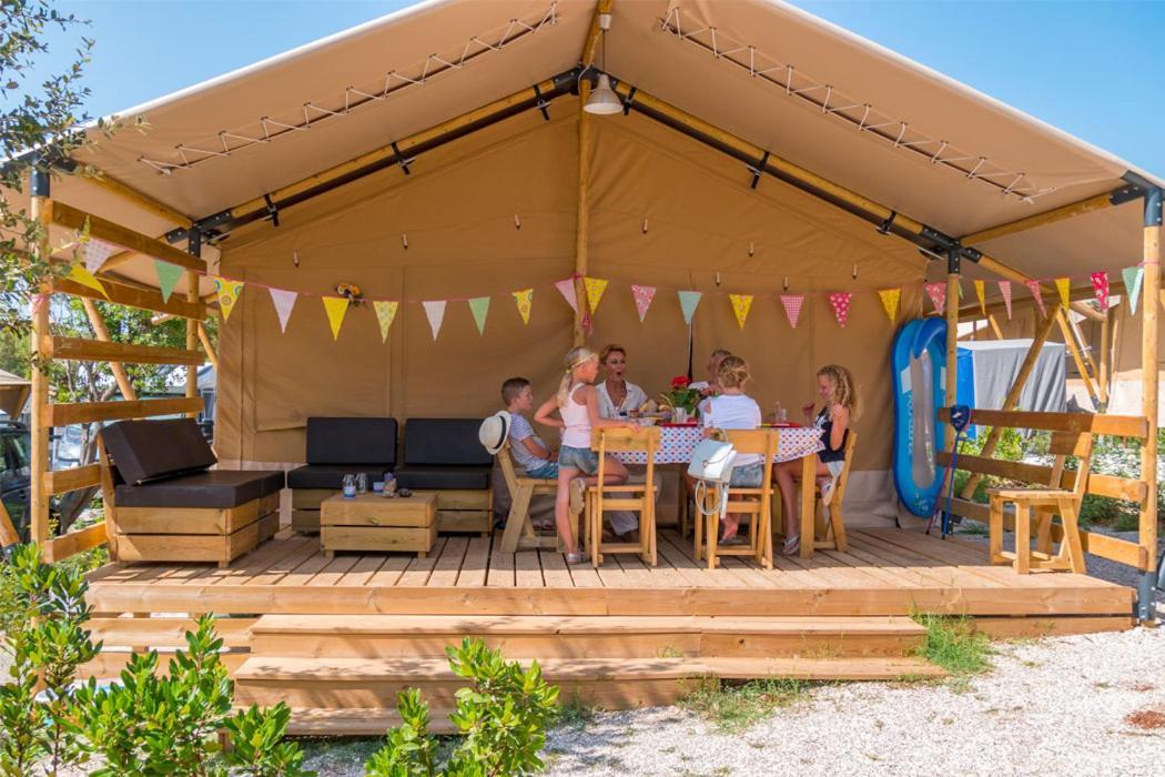 Vacanceselect Premium Lodge Polari Rovinj Luaran gambar