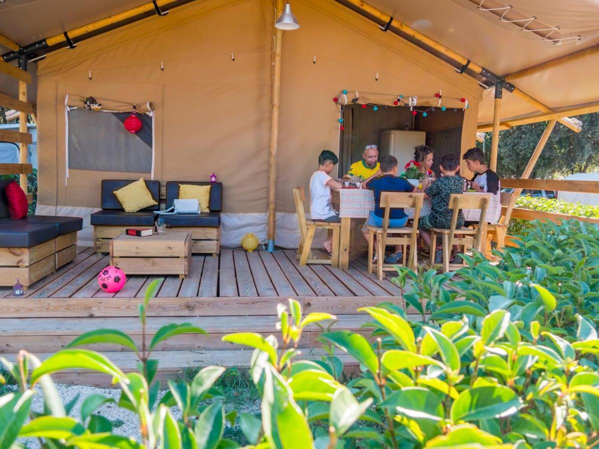 Vacanceselect Premium Lodge Polari Rovinj Luaran gambar